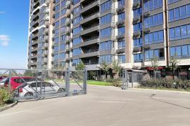 Двухкомнатная с гардеробной.