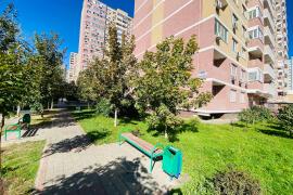 продается 2-х квартира 