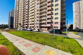 продается 2-х квартира  