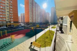 продается 12-х квартира