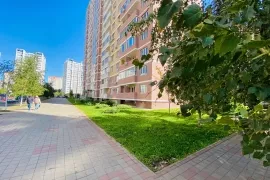 продается 2-х квартира