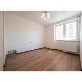 продается 4-х квартира