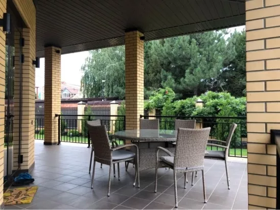 дом с ремонтом на 10 сотках